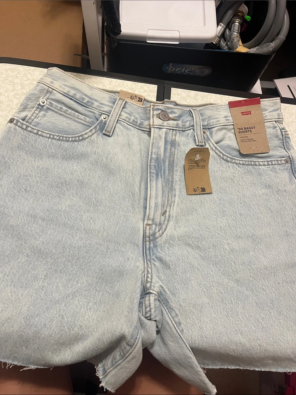 Levi's Men's Light Wash Baggy Denim Shorts NWT